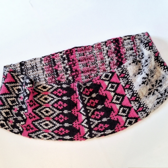 American Eagle Outfitters infinity scarf - Picture 2 of 4